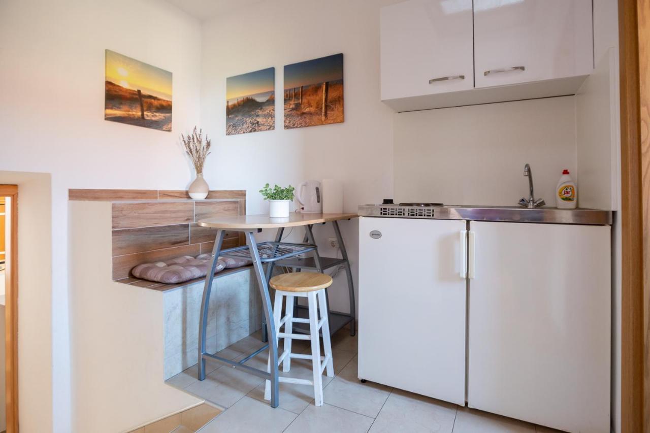 Apartments And Rooms Jeselnik بورتوروز المظهر الخارجي الصورة