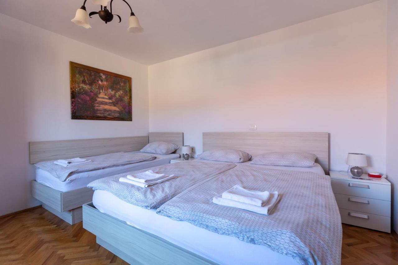 Apartments And Rooms Jeselnik بورتوروز المظهر الخارجي الصورة